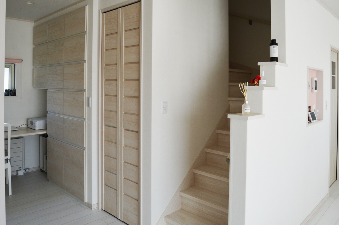 家事の効率化抜群！子供が安心して走り回れる広々リビング。